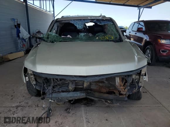 ✅ 2015 Chevrolet Suburban LTZ • VIN: 1GNSCKKC7FR573461 • Lot: 60153834. Wystawiony na Copart z przebiegiem Nie podano. Bezpłatny archiwum sprzedaży aukcyjnych z USA i szczegółowy raport historii pojazdu na DreamBid. Zdjęcie 5.