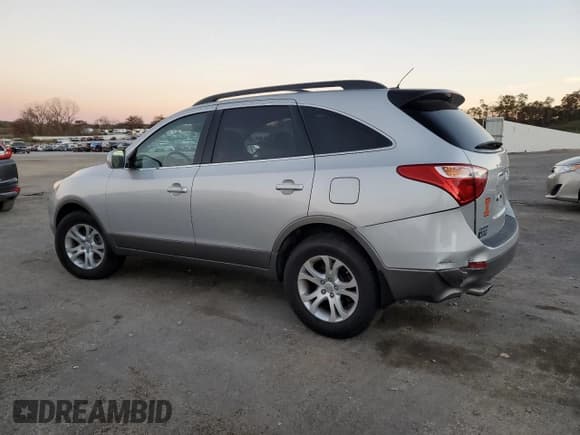 ✅ 2010 Hyundai Veracruz Limited • VIN: KM8NU4CC3AU106231 • Lot: 91087425. Listed on Copart with 93,388 mi. Free auction sales archive from the USA and detailed vehicle history report at DreamBid. Image 2.