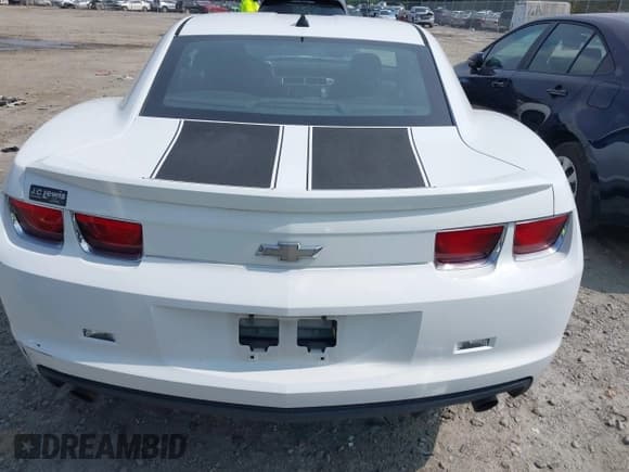✅ 2012 Chevrolet Camaro 1LS • VIN: 2G1FE1E32C9198121 • Лот: 42293730. Опубликован ранее на IAAI с пробегом 185 340 миль. Бесплатный доступ к архиву аукционных продаж из США и подробный отчёт об истории автомобиля на DreamBid. Изображение 16.