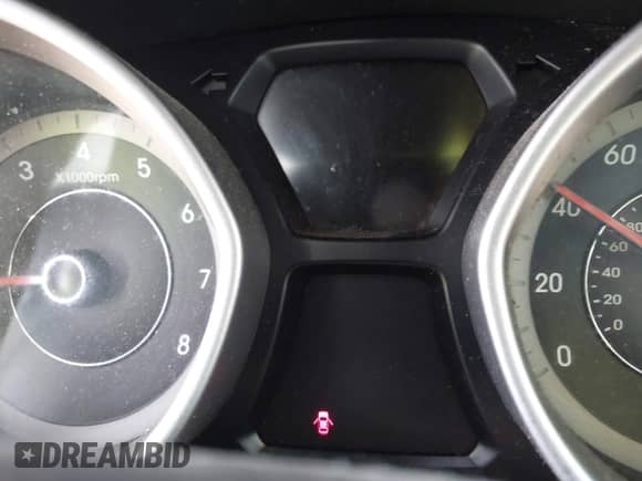 2014 Hyundai Elantra SE z VIN KMHDH4AE0EU163187, wystawiony jako IAAI lot #43472754 z przebiegiem Nie podano mil oraz . Historia ofert i sprzedaży dostępna na DreamBid. Obrazek 7.