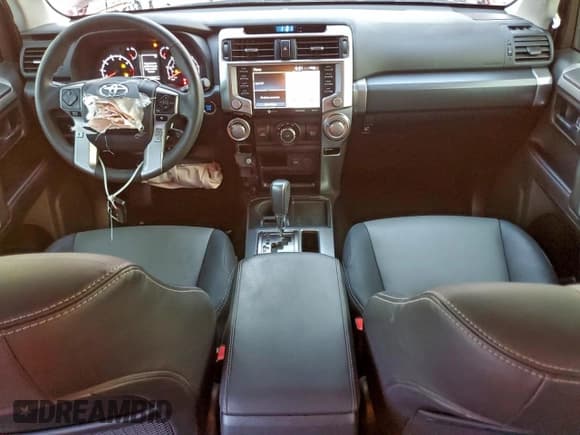 ✅ 2022 Toyota 4Runner SR5 Premium • VIN: JTEFU5JR5N5269237 • Lot: 94253755. Wystawiony na Copart z przebiegiem 30 874 mil. Bezpłatny archiwum sprzedaży aukcyjnych z USA i szczegółowy raport historii pojazdu na DreamBid. Zdjęcie 8.