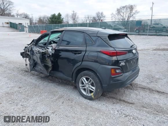 ✅ 2020 Hyundai Kona Essential • VIN: KM8K1CAA4LU487307 • Лот: 41006755. Опубликован ранее на IAAI с пробегом 83 754 миль. Бесплатный доступ к архиву аукционных продаж из США и подробный отчёт об истории автомобиля на DreamBid. Изображение 3.
