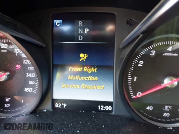 ✅ 2017 Mercedes-Benz GLC 300 • VIN: WDC0G4JB2HF249924 • Lot: 42256324. Wystawiony na IAAI z przebiegiem 94 078 mil. Bezpłatny archiwum sprzedaży aukcyjnych z USA i szczegółowy raport historii pojazdu na DreamBid. Zdjęcie 7.