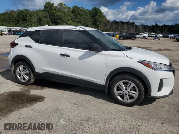 ✅ 2024 Nissan Kicks S • VIN: 3N1CP5BV7RL470754 • Лот: 85189565. Опубликован ранее на Copart с пробегом 34 251 миль. Бесплатный доступ к архиву аукционных продаж из США и подробный отчёт об истории автомобиля на DreamBid. Изображение 4.