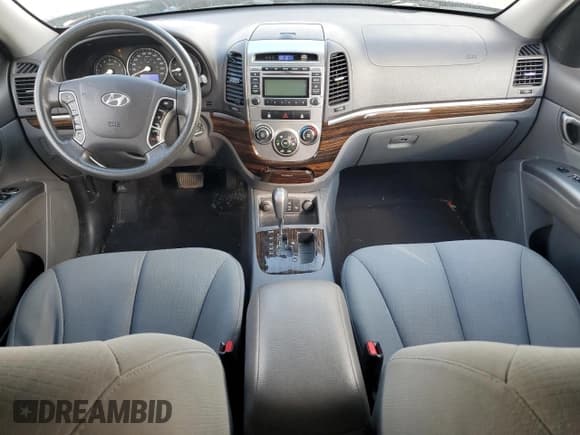 ✅ 2011 Hyundai Santa Fe GLS • VIN: 5XYZGDAB3BG012375 • Lot: 87213255. Listed on Copart with 138,864 mi. Free auction sales archive from the USA and detailed vehicle history report at DreamBid. Image 8.