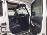 ✅ 2017 Jeep Wrangler Unlimited Rubicon Recon • VIN: 1C4BJWFG5HL512375 • Lot: 43458253. Wystawiony na IAAI z przebiegiem 94 648 mil. Bezpłatny archiwum sprzedaży aukcyjnych z USA i szczegółowy raport historii pojazdu na DreamBid. Zdjęcie 5.