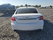 ✅ 2013 Chrysler 200 Touring • VIN: 1C3CCBBB9DN538823 • Lot: 81864185. Wystawiony na Copart z przebiegiem 151 183 mil. Bezpłatny archiwum sprzedaży aukcyjnych z USA i szczegółowy raport historii pojazdu na DreamBid. Zdjęcie 6.