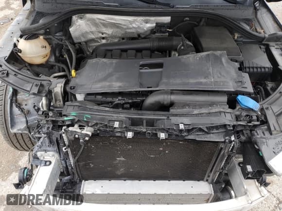 ✅ 2016 Audi Q3 Premium Plus • VIN: WA1BFCFS0GR012523 • Lot: 67009245. Wystawiony na Copart z przebiegiem 10 759 mil. Bezpłatny archiwum sprzedaży aukcyjnych z USA i szczegółowy raport historii pojazdu na DreamBid. Zdjęcie 12.