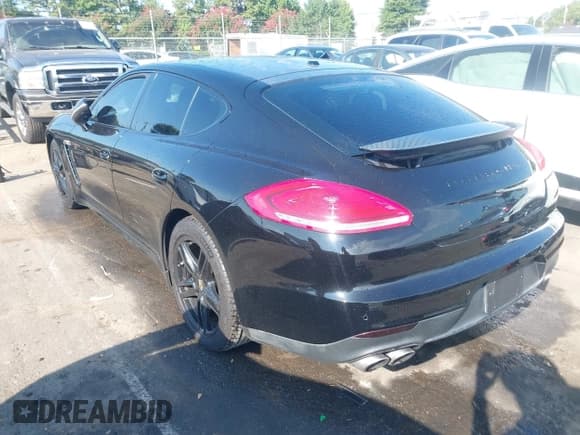 ✅ 2014 Porsche Panamera S • VIN: WP0AB2A76EL055211 • Lot: 42828979. Listed on IAAI with 156,879 mi. Free auction sales archive from the USA and detailed vehicle history report at DreamBid. Image 3.