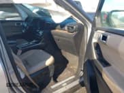 ✅ 2021 Ford Explorer Limited • VIN: 1FMSK7FH7MGB69935 • Lot: 43593158. Wystawiony na IAAI z przebiegiem 126 472 mil. Bezpłatny archiwum sprzedaży aukcyjnych z USA i szczegółowy raport historii pojazdu na DreamBid. Zdjęcie 5.