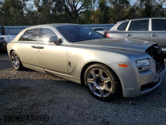 ✅ 2012 Rolls-Royce Ghost • VIN: SCA664L50CUX65544 • Lot: 45107245. Wystawiony na Copart z przebiegiem 49 206 mil. Bezpłatny archiwum sprzedaży aukcyjnych z USA i szczegółowy raport historii pojazdu na DreamBid. Zdjęcie 4.