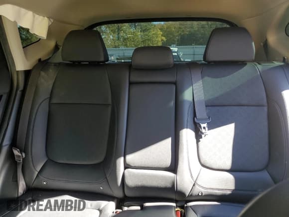 ✅ 2021 Kia Seltos SX • VIN: KNDETCA20M7054359 • Lot: 90851625. Wystawiony na Copart z przebiegiem 84 320 mil. Bezpłatny archiwum sprzedaży aukcyjnych z USA i szczegółowy raport historii pojazdu na DreamBid. Zdjęcie 10.