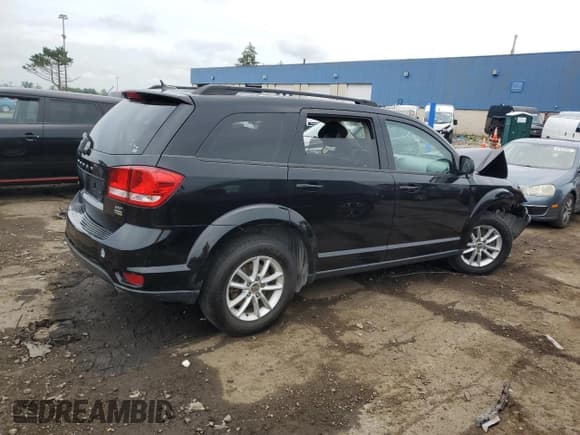✅ 2015 Dodge Journey SXT • VIN: 3C4PDCBG0FT697177 • Lot: 68465095. Wystawiony na Copart z przebiegiem 176 155 mil. Bezpłatny archiwum sprzedaży aukcyjnych z USA i szczegółowy raport historii pojazdu na DreamBid. Zdjęcie 3.