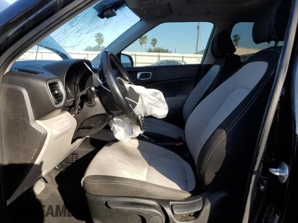 ✅ 2020 Hyundai Venue SEL • VIN: KMHRC8A36LU014600 • Lot: 42697475. Listed on Copart with 77,237 mi. Free auction sales archive from the USA and detailed vehicle history report at DreamBid. Image 7.