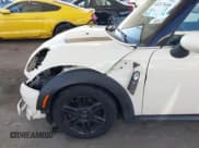 ✅ 2014 MINI Convertible S • VIN: WMWZP3C5XET706911 • Lot: 42217410. Wystawiony na IAAI z przebiegiem 54 649 mil. Bezpłatny archiwum sprzedaży aukcyjnych z USA i szczegółowy raport historii pojazdu na DreamBid. Zdjęcie 20.
