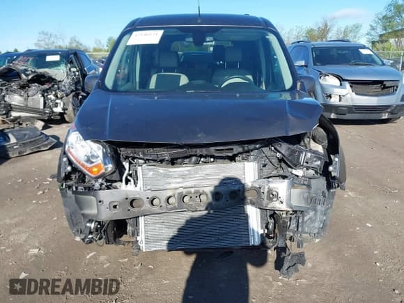 ✅ 2015 Ford Transit Connect Titanium • VIN: NM0GE9G78F1195501 • Lot: 42146121. Wystawiony na IAAI z przebiegiem 59 449 mil. Bezpłatny archiwum sprzedaży aukcyjnych z USA i szczegółowy raport historii pojazdu na DreamBid. Zdjęcie 13.