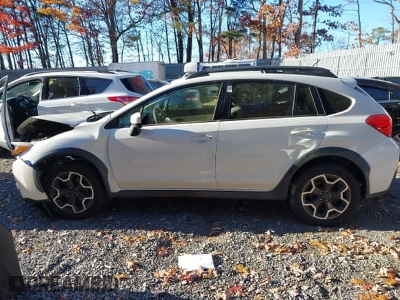 ✅ 2015 Subaru Crosstrek Premium • VIN: JF2GPACC1F8234083 • Lot: 43617429. Listed on IAAI with 153,005 mi. Free auction sales archive from the USA and detailed vehicle history report at DreamBid. Image 14.