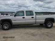 ✅ 2006 Chevrolet Silverado 2500HD Work Truck • VIN: 1GCHC23U66F225095 • Лот: 81761925. Опубликован ранее на Copart с пробегом 355 706 миль. Бесплатный доступ к архиву аукционных продаж из США и подробный отчёт об истории автомобиля на DreamBid. Изображение 13.