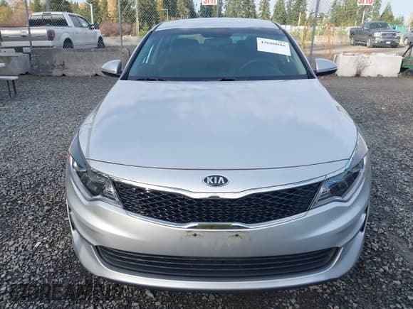 ✅ 2018 Kia Optima LX • VIN: 5XXGT4L33JG271542 • Lot: 43680086. Wystawiony na IAAI z przebiegiem 28 182 mil. Bezpłatny archiwum sprzedaży aukcyjnych z USA i szczegółowy raport historii pojazdu na DreamBid. Zdjęcie 12.