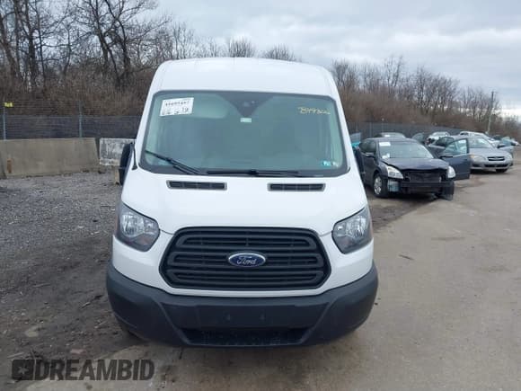 ✅ 2018 Ford Transit • VIN: 1FTYR1CM6JKB49306 • Lot: 41695457. Listed on IAAI with 121,124 mi. Free auction sales archive from the USA and detailed vehicle history report at DreamBid. Image 12.