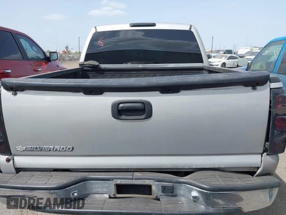 ✅ 2006 Chevrolet Silverado 1500 LT1 • VIN: 2GCEK13T761140183 • Лот: 41760307. Опубликован ранее на IAAI с пробегом 225 644 миль. Бесплатный доступ к архиву аукционных продаж из США и подробный отчёт об истории автомобиля на DreamBid. Изображение 16.