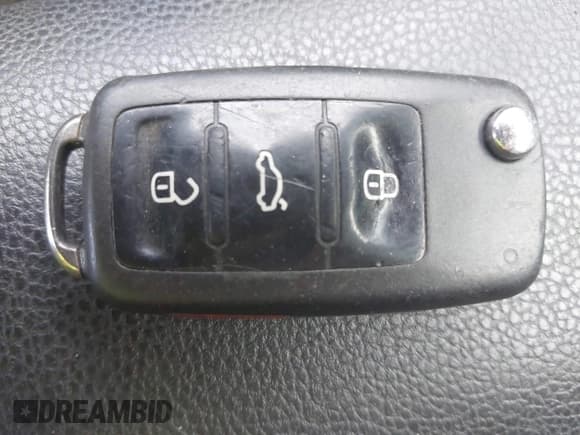 ✅ 2017 Volkswagen Jetta GLI • VIN: 3VW5T7AJ2HM321170 • Lot: 43364539. Listed on IAAI with 185,341 mi. Free auction sales archive from the USA and detailed vehicle history report at DreamBid. Image 11.