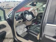 ✅ 2021 Chrysler Pacifica Touring L • VIN: 2C4RC1BG9MR583078 • Lot: 85186714. Wystawiony na Copart z przebiegiem Nie podano. Bezpłatny archiwum sprzedaży aukcyjnych z USA i szczegółowy raport historii pojazdu na DreamBid. Zdjęcie 7.