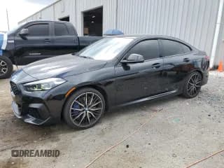 ✅ 2020 BMW 2 Series M235i xDrive • VIN: WBA13AL07L7F77150 • Lot: 54867205. Wystawiony na Copart z przebiegiem 88 194 mil. Bezpłatny archiwum sprzedaży aukcyjnych z USA i szczegółowy raport historii pojazdu na DreamBid. Zdjęcie 1.