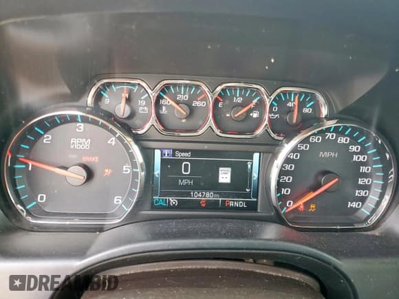 ✅ 2018 GMC Sierra 1500 SLT • VIN: 3GTP1NEC4JG174808 • Лот: 81084875. Опубликован ранее на Copart с пробегом 104 780 миль. Бесплатный доступ к архиву аукционных продаж из США и подробный отчёт об истории автомобиля на DreamBid. Изображение 9.