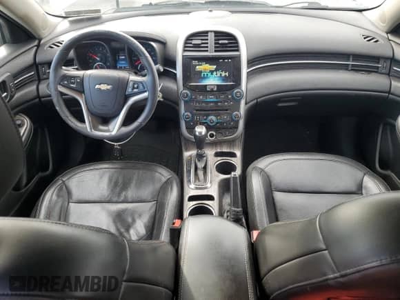 2016 Chevrolet Malibu LTZ z VIN 1G11E5SA3GF129441, wystawiony jako Copart lot #90937695 z przebiegiem 155 767 mil mil oraz Czysty tytuł • Clean title. Historia ofert i sprzedaży dostępna na DreamBid. Obrazek 8.