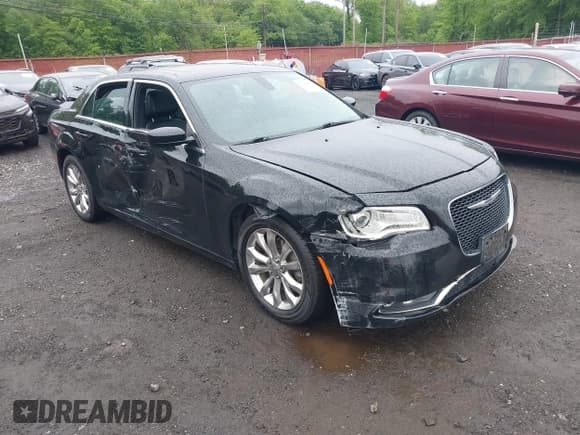 ✅ 2016 Chrysler 300 Limited • VIN: 2C3CCARG5GH213126 • Lot: 42325801. Wystawiony na IAAI z przebiegiem 180 281 mil. Bezpłatny archiwum sprzedaży aukcyjnych z USA i szczegółowy raport historii pojazdu na DreamBid. Zdjęcie 1.