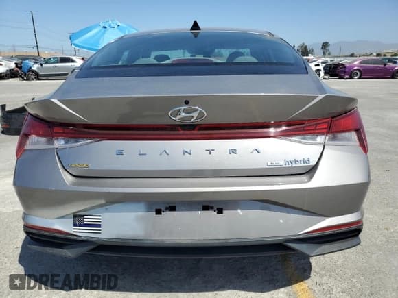 ✅ 2023 Hyundai Elantra Blue • VIN: KMHLM4AJ4PU085097 • Lot: 57233615. Listed on Copart with 35,012 mi. Free auction sales archive from the USA and detailed vehicle history report at DreamBid. Image 6.