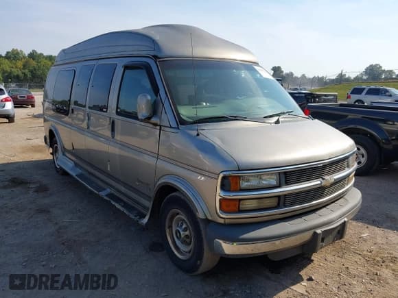 ✅ 2002 Chevrolet City Express Cargo • VIN: 1GBGG29R921225882 • Лот: 43210778. Опубликован ранее на IAAI с пробегом 114 170 миль. Бесплатный доступ к архиву аукционных продаж из США и подробный отчёт об истории автомобиля на DreamBid. Изображение 1.