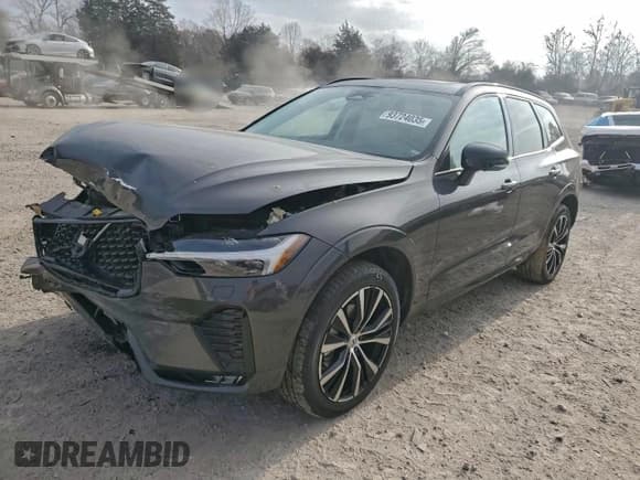 ✅ 2024 Volvo XC60 Plus Dark Theme • VIN: YV4L12RL8R1836422 • Лот: 93724035. Опубликован ранее на Copart с пробегом 40 871 миль. Бесплатный доступ к архиву аукционных продаж из США и подробный отчёт об истории автомобиля на DreamBid. Изображение 1.