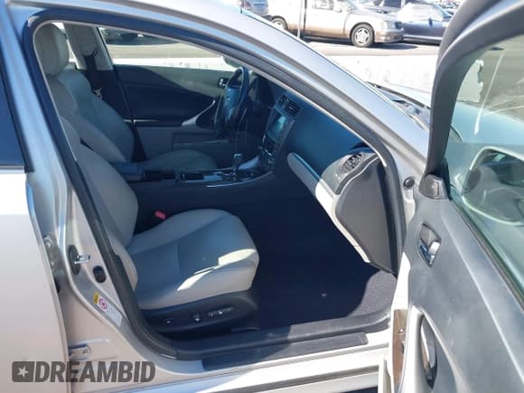 ✅ 2012 Lexus IS 250 • VIN: JTHBF5C2XC5165125 • Lot: 43497055. Listed on IAAI with 106,698 mi. Free auction sales archive from the USA and detailed vehicle history report at DreamBid. Image 5.