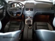 ✅ 2008 Mercedes-Benz C 300 Sport • VIN: WDDGF54X48F143419 • Лот: 80587235. Опубликован ранее на Copart с пробегом 201 097 миль. Бесплатный доступ к архиву аукционных продаж из США и подробный отчёт об истории автомобиля на DreamBid. Изображение 8.