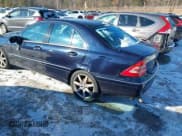 ✅ 2004 Mercedes-Benz C 230 Kompressor • VIN: WDBRF40JX4A542596 • Lot: 41366025. Wystawiony na IAAI z przebiegiem 89 303 mil. Bezpłatny archiwum sprzedaży aukcyjnych z USA i szczegółowy raport historii pojazdu na DreamBid. Zdjęcie 14.