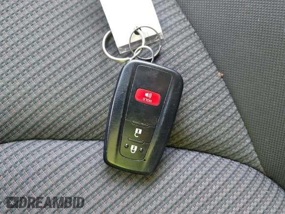 ✅ 2020 Toyota Highlander L • VIN: 5TDCZRAH8LS504468 • Lot: 43759492. Wystawiony na IAAI z przebiegiem 67 595 mil. Bezpłatny archiwum sprzedaży aukcyjnych z USA i szczegółowy raport historii pojazdu na DreamBid. Zdjęcie 11.