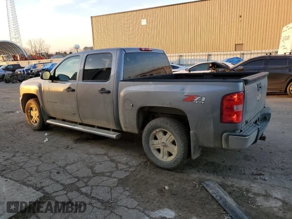 ✅ 2013 Chevrolet Silverado 1500 LT • VIN: 3GCPKSE74DG348072 • Лот: 90988025. Опубликован ранее на Copart с пробегом 174 505 миль. Бесплатный доступ к архиву аукционных продаж из США и подробный отчёт об истории автомобиля на DreamBid. Изображение 2.
