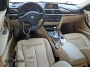 ✅ 2015 BMW 3 Series 320i xDrive • VIN: WBA3C3G56FNS73069 • Лот: 80637165. Опубликован ранее на Copart с пробегом 185 372 миль. Бесплатный доступ к архиву аукционных продаж из США и подробный отчёт об истории автомобиля на DreamBid. Изображение 8.