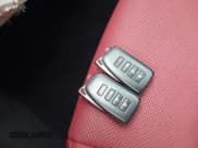 ✅ 2023 Lexus IS 500 F Sport Performance • VIN: JTHAP1D25P5002890 • Lot: 42054870. Wystawiony na IAAI z przebiegiem 20 943 mil. Bezpłatny archiwum sprzedaży aukcyjnych z USA i szczegółowy raport historii pojazdu na DreamBid. Zdjęcie 11.