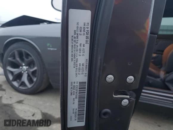 ✅ 2019 Dodge Challenger R/T • VIN: 2C3CDZBT9KH724365 • Lot: 38270764. Wystawiony na Copart z przebiegiem 50 634 mil. Bezpłatny archiwum sprzedaży aukcyjnych z USA i szczegółowy raport historii pojazdu na DreamBid. Zdjęcie 14.