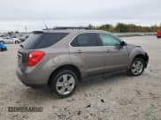 ✅ 2012 Chevrolet Equinox 1LT • VIN: 2GNFLDE51C6272833 • Лот: 86126135. Опубликован ранее на Copart с пробегом 125 849 миль. Бесплатный доступ к архиву аукционных продаж из США и подробный отчёт об истории автомобиля на DreamBid. Изображение 3.
