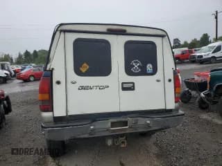 ✅ 1999 Chevrolet Silverado 2500 LT • VIN: 1GCGK29U5XE244556 • Lot: 82165965. Wystawiony na Copart z przebiegiem Nie podano. Bezpłatny archiwum sprzedaży aukcyjnych z USA i szczegółowy raport historii pojazdu na DreamBid. Zdjęcie 6.