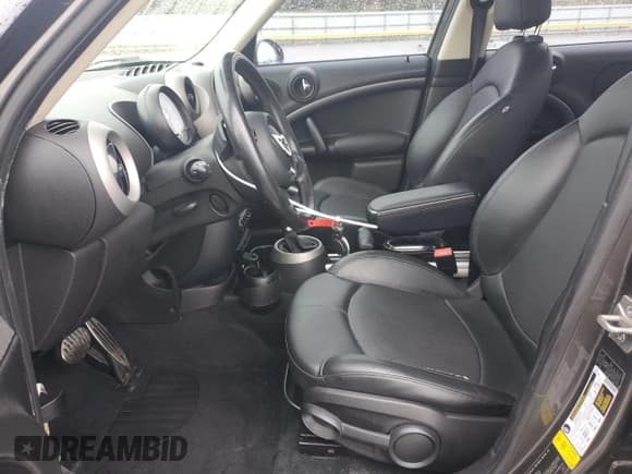 ✅ 2012 MINI Countryman S • VIN: WMWZC3C58CWL86804 • Lot: 89829365. Listed on Copart with 171,559 mi. Free auction sales archive from the USA and detailed vehicle history report at DreamBid. Image 7.