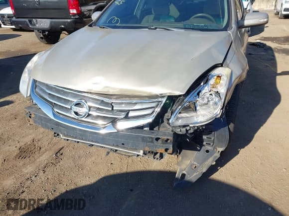 ✅ 2010 Nissan Altima SL • VIN: 1N4AL2AP4AC106136 • Лот: 43510963. Опубликован ранее на IAAI с пробегом 196 044 миль. Бесплатный доступ к архиву аукционных продаж из США и подробный отчёт об истории автомобиля на DreamBid. Изображение 6.