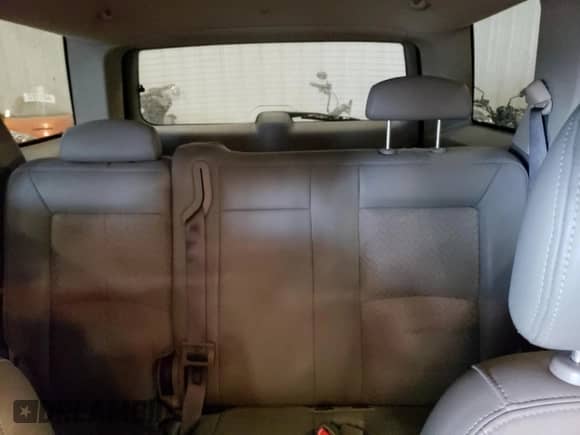 2007 Saturn VUE V6 z VIN 5GZCZ53497S867604, wystawiony jako Copart lot #79205124 z przebiegiem 179 013 mil mil oraz Czysty tytuł • Clean title. Historia ofert i sprzedaży dostępna na DreamBid. Obrazek 10.