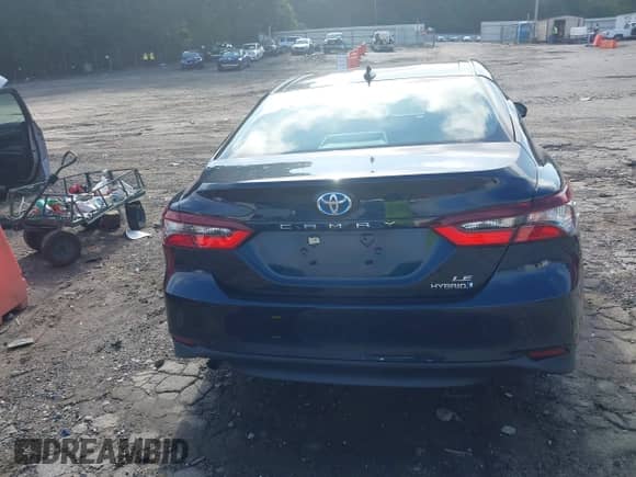 2021 Toyota Camry Hybrid LE с VIN 4T1C31AKXMU561164, выставлен на аукционе IAAI как лот 42538208 с пробегом 17 872 миль миль и . История ставок и продаж доступна на DreamBid. Изображение 16.