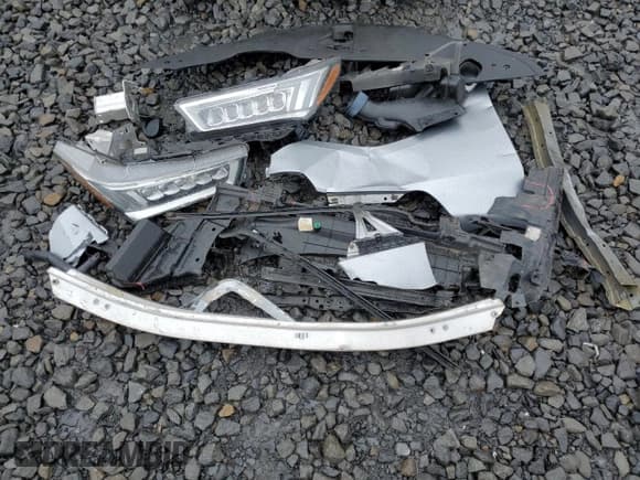 ✅ 2018 Acura MDX • VIN: 5J8YD4H32JL023102 • Лот: 85358215. Опубликован ранее на Copart с пробегом 83 457 миль. Бесплатный доступ к архиву аукционных продаж из США и подробный отчёт об истории автомобиля на DreamBid. Изображение 13.