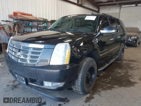 ✅ 2008 Cadillac Escalade ESV • VIN: 1GYFK66818R161446 • Lot: 42121700. Wystawiony na IAAI z przebiegiem 176 684 mil. Bezpłatny archiwum sprzedaży aukcyjnych z USA i szczegółowy raport historii pojazdu na DreamBid. Zdjęcie 2.